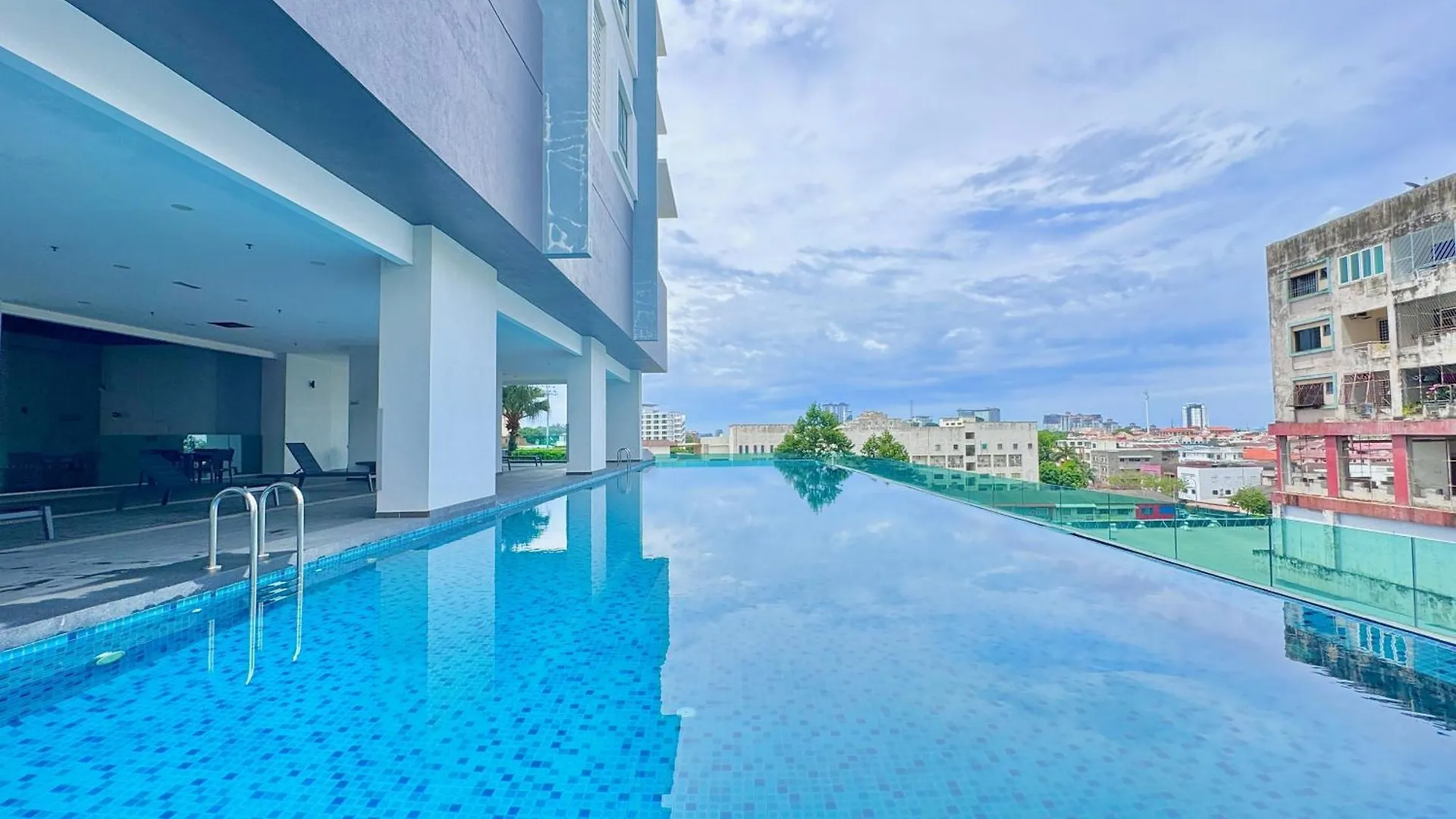 Melaka Ong Kim Wee Residences By Stayrene location